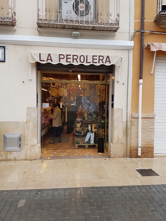 Bodega La Perolera Comida Para Llevar