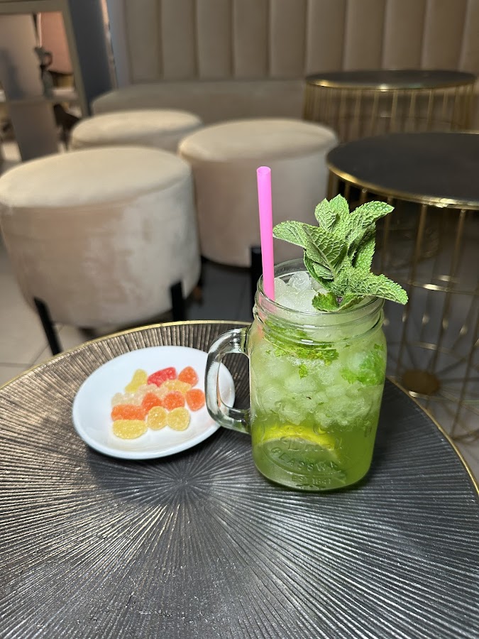 Desti Lounge