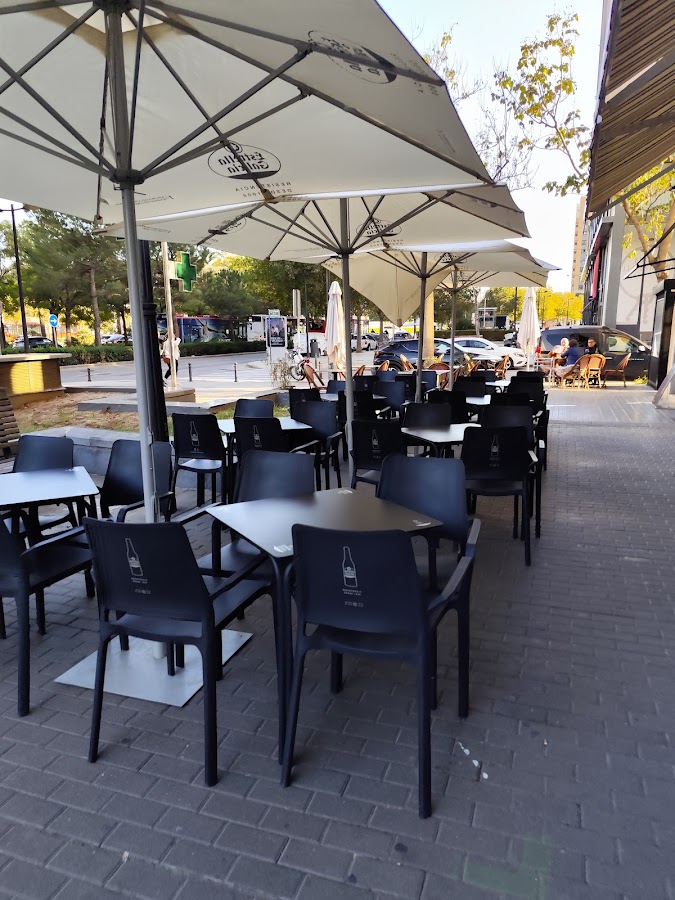 La Piazza Cortes