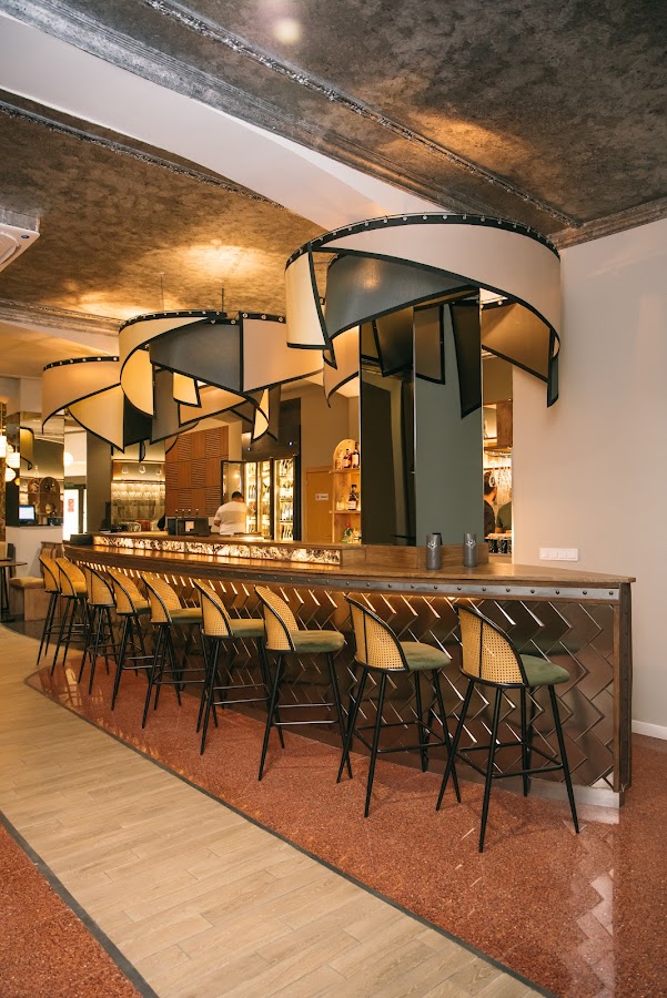 Manaw - Nikkei Bar