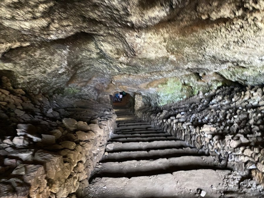 Restaurantes en Cueva del Hierro provincia de Cuenca