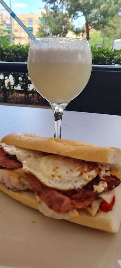 A LA CUBANA