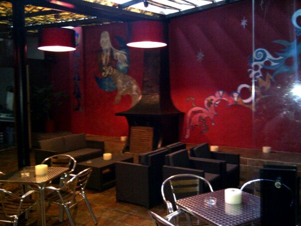 DEFANS Cafe&Pub