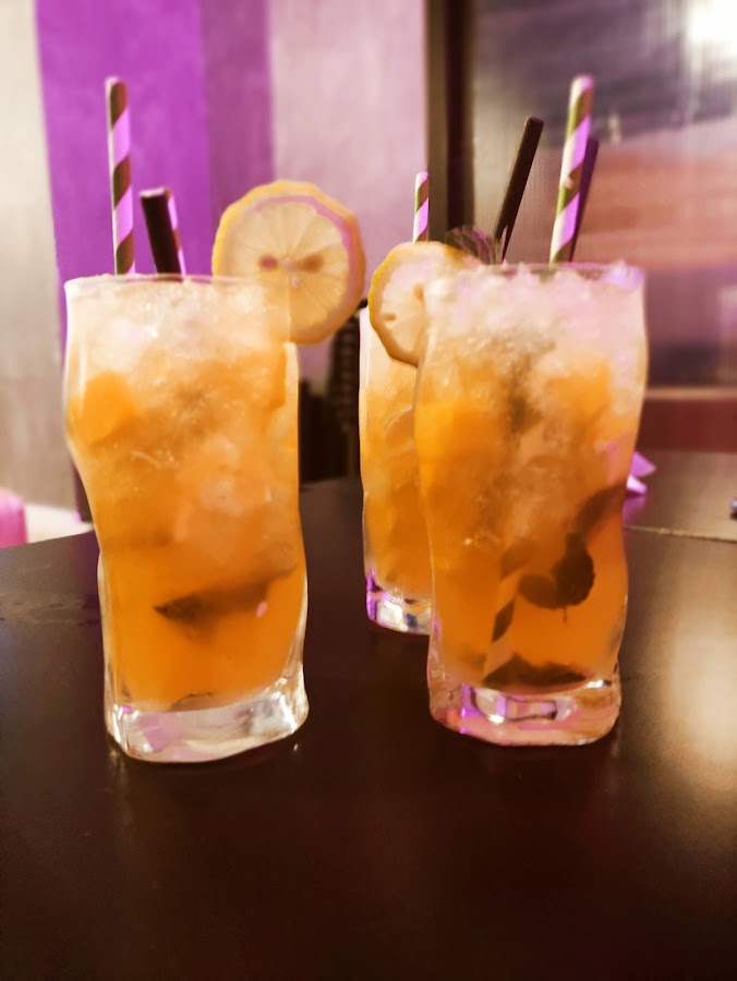 Thunders Lounge