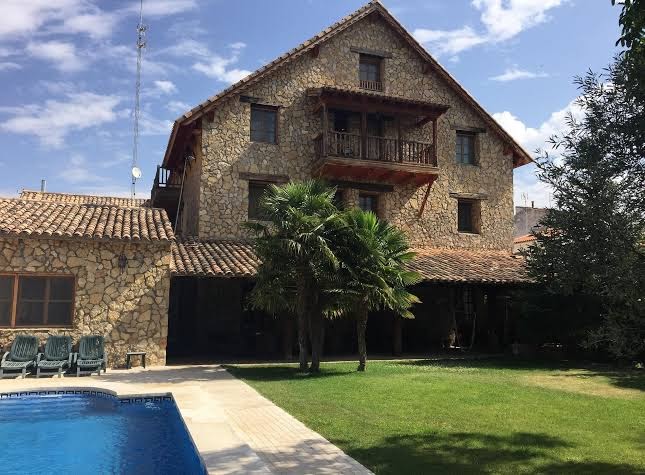 TIERRAS DE MOYA